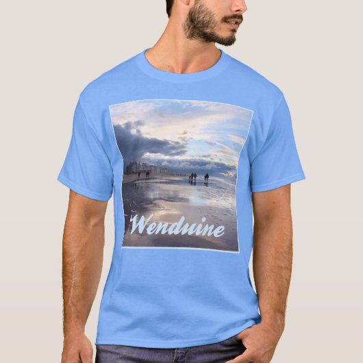 Abend Sky Wenduine Beach, Belgien T-Shirt (Vorderseite)
