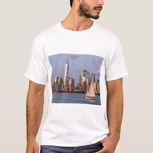 Abend Skyline Lower Manhattan.JPEG T-Shirt (Vorderseite)