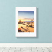 Abenddämmerung: goldener Sand, orange Sonne, wider Leinwanddruck (Insitu (Holzboden))