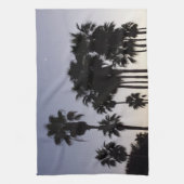 Abenddämmerung mit tropischen Palmen Handtuch (Vertikal)