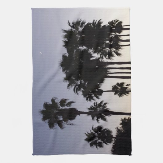 Abenddämmerung mit tropischen Palmen Handtuch (Vertikal)