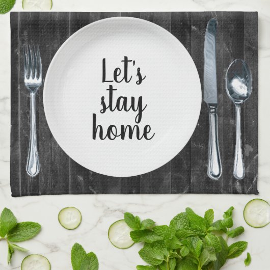 Abendessen auf schwarzem Holz Geschirrtuch (Gefaltet)