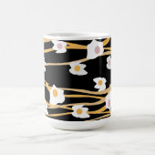 Abendessen mit Eiern und Nudeln Kaffeetasse (Mittel)