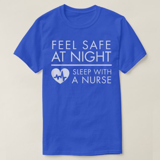 Abends sicher fühlen mit einem Niedlichen Nurse Fu T-Shirt (Design vorne)
