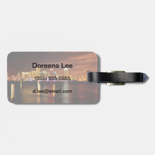 Abends Skyline von Miami, Florida Gepäckanhänger (Rückseite horizontal)