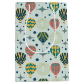 Abenteuer Awaits Hot Air Ballon Blue Mittlere Geschenktüte (Vorderseite)