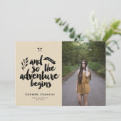 Abenteuer beginnt Abschluss Ankündigung (Stehend Vorderseite)