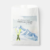 Abenteuer beginnt Skiberg Winter Hochzeit Gefallen Geschenktütchen (Vorderseite)