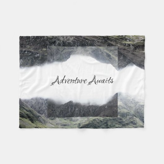 Abenteuer erwartet fleecedecke (Vorderseite (Horizontal))