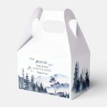 Abenteuer erwartet rustikale Waldmontation Wasserc