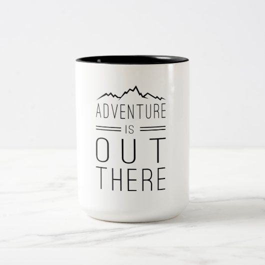 Abenteuer ist dort draussen zweifarbige tasse (Mittel)
