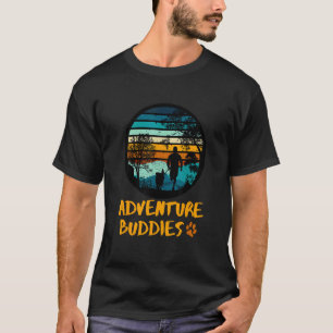Abenteuer-Kumpel Weg Hund Labrador Retriever Bes T-Shirt