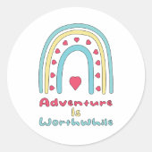Abenteuer lohnt sich farbenfroher Boho Regenbogen Runder Aufkleber (Vorderseite)