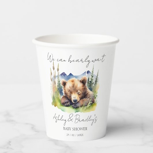 Abenteuer mit der Bärenpuppe erwartet die Babydusc Pappbecher (Vorderseite)