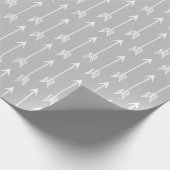 Abenteuer-Pfeile grau und weiß Geschenkpapier (Ecke)