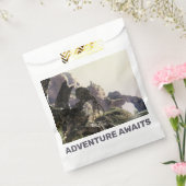 Abenteuer warten. Fantasielandschaft Geschenktütchen (Versiegelt)