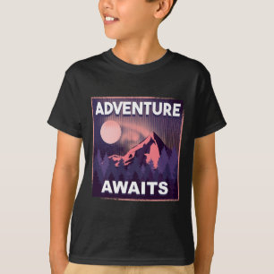 Abenteuer wartet Bergsteigen Outdoor-Wandern T-Shirt