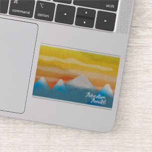 Abenteuer wartet Mountain Sunset Aufkleber