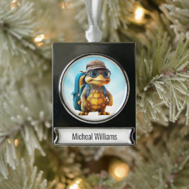 Abenteuerliche Niedliche kleine Schildkröte mit Ru Banner-Ornament Silber