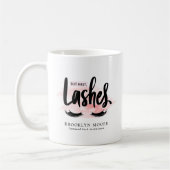Aber zuerst Wimpern | Wimperntechniker Monogramm Kaffeetasse (Links)