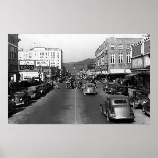 Aberdeen, WA - Aussicht auf das Stadtzentrum von W Poster (Vorne)
