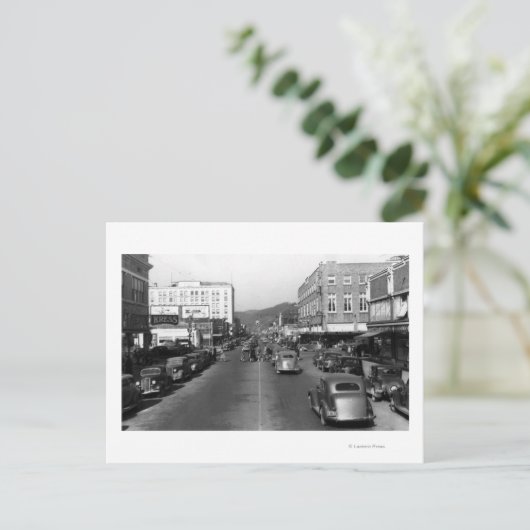 Aberdeen, WA - Aussicht auf das Stadtzentrum von W Postkarte (Stehend Vorderseite)