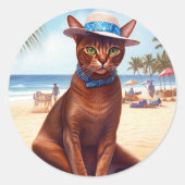 Abessinienkatze am Strand, Sommergeschenk für Katz Runder Aufkleber (Vorderseite)