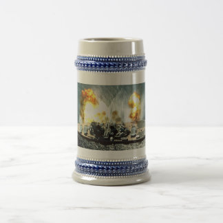 Abfeuernde volle Breitseiten-Steins und Tassen