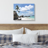 Abgelegener Strand auf den Seychellen Leinwanddruck (Insitu (Schlafzimmer))