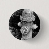 Abgenutzter abgesplitterter rostiger alter Feuerhy Button (Vorderseite)
