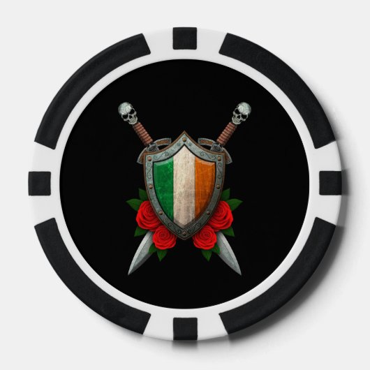Abgenutzter irischer Flaggenschild und Schwerter m Pokerchips (Vorderseite)