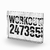 Abgenutzter und kratzter Text Workout 247365 rusti Fotoblock (Rechts)