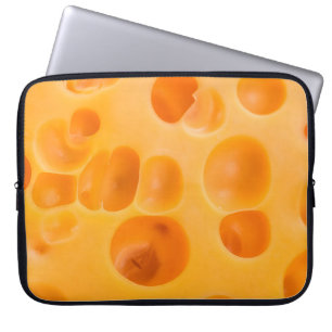 Abgeschiedenes Stück Käse. Laptopschutzhülle
