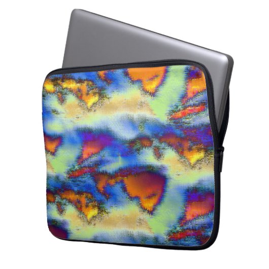 Abgetragene Wolken an orangefarbener, tropfender T Laptopschutzhülle (Vorderseite Links)