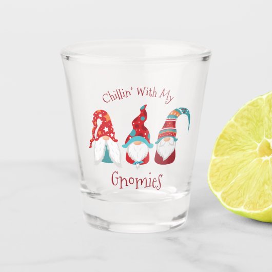 Abkühlen mit meinen Gnomies Moderner Niedlicher Ur Schnapsglas (Vorderseite)