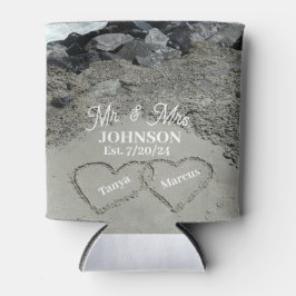 Abkühlung - zwei Herzen im Sand Dosenkühler