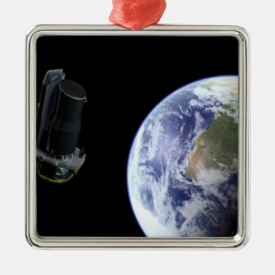 Abreisendes Spitzer die Erde bald nach Silbernes Ornament