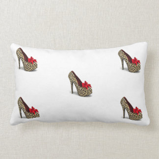 Absatzleopard-Schuh Kissen