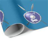 Abschirmung und Speere Geschenkpapier (Rolleneckpunkt)