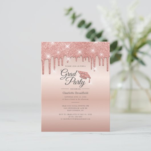 Abschluss 2022 Script Rose Gold Modern Grad Party Einladungspostkarte (Stehend Vorderseite)