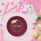 Abschluss 2023 Maroon Imitate Gold oder benutzerde Pappteller (Party)