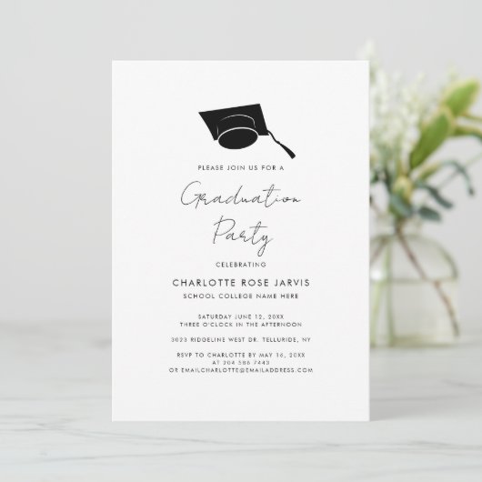 Abschluss 2024 Script Lila Graduate Party Einladung (Stehend Vorderseite)