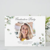 Abschluss 2025 Eukalyptus Grad Foto Party Einladung (Stehend Vorderseite)