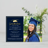 Abschluss 2025 Foto Navy Blue Script Party Gold Folieneinladung (Stehend vorne)