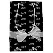 Abschluss 2025 Glückwunsch mit Bow Mittlere Geschenktüte (Vorderseite)