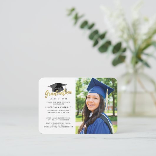 Abschluss 2025 Grad Foto Mini Party Einladung (Stehend Vorderseite)