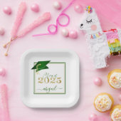 Abschluss 2025 Imitats Metallic Green Gold Script Pappteller (Party)