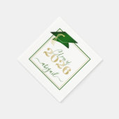 Abschluss 2025 Imitats Metallic Green Gold Script Serviette (Ecke)