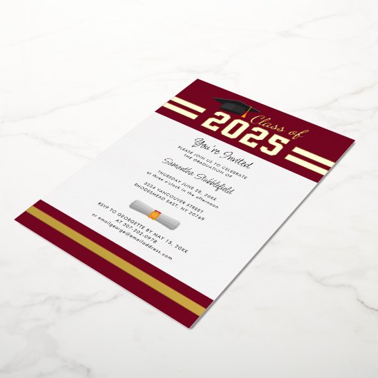 Abschluss 2025 Senior Burgundy Grad Party Gold Folieneinladung (Gedreht)