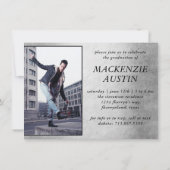 ABSCHLUSS 2 FOTO | Schwarzer und weißer Keepake Einladung (Rückseite)